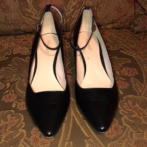 Nine West Black Leather Pumps